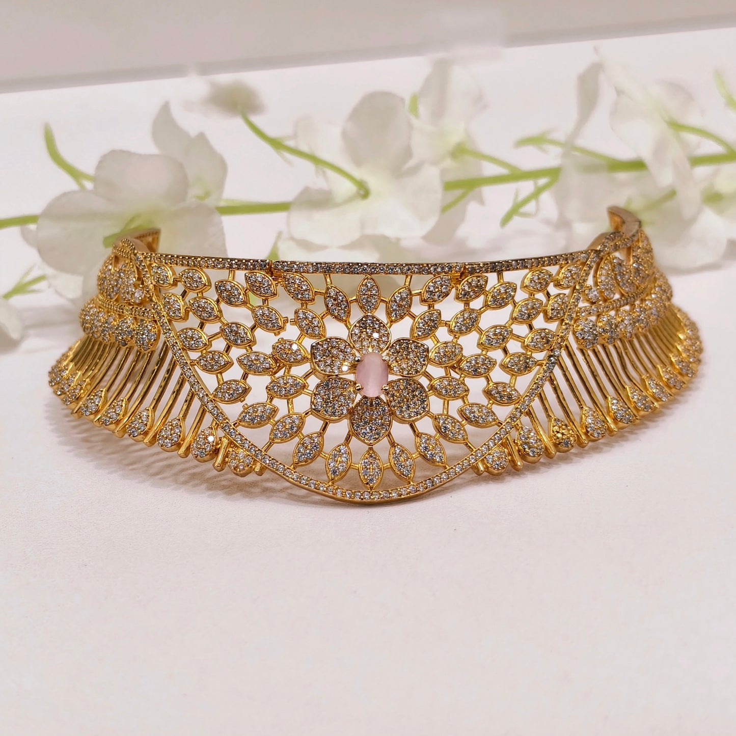 Centered Flower Stone Chocker - The Velli Kadai