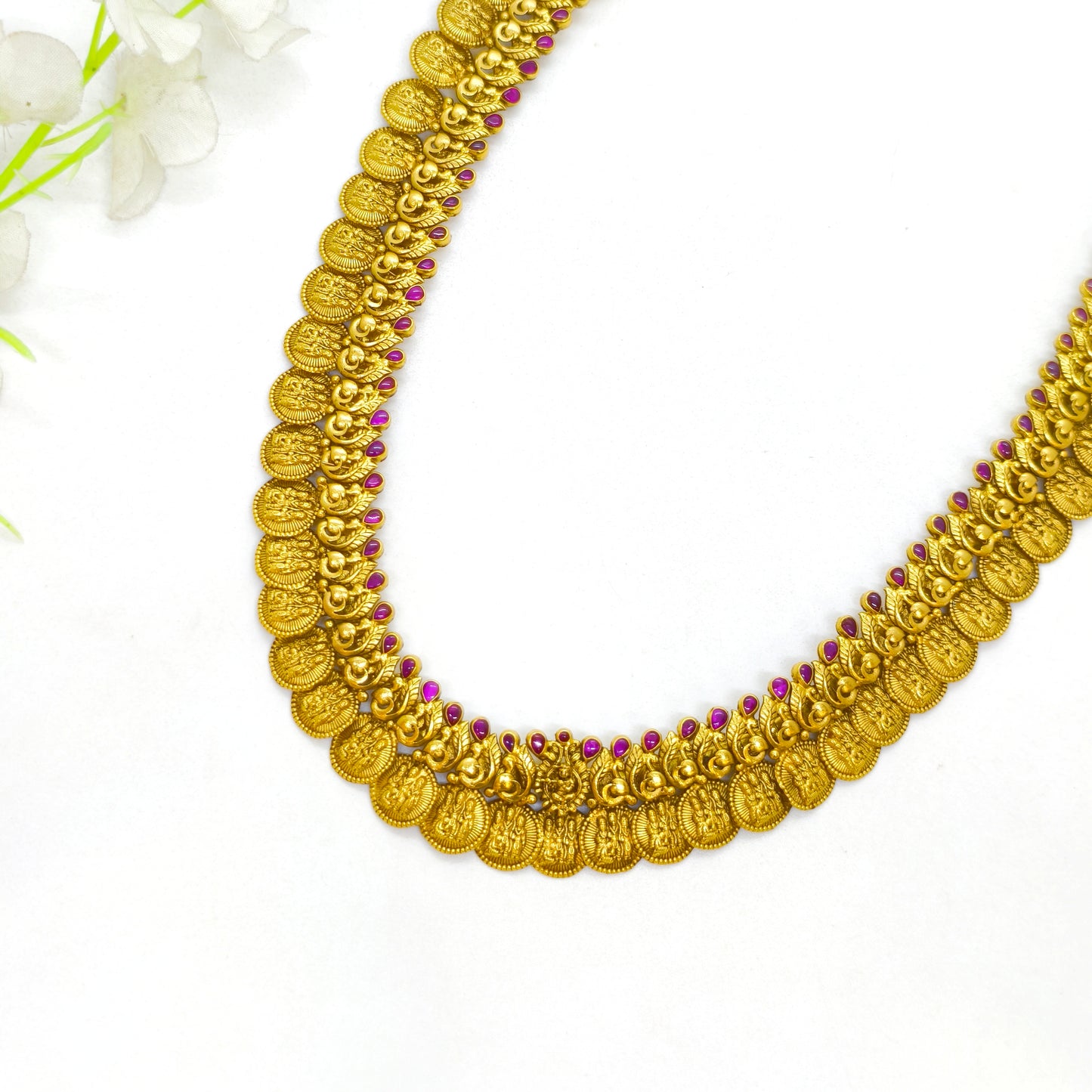 Antique Kaasu Maalai