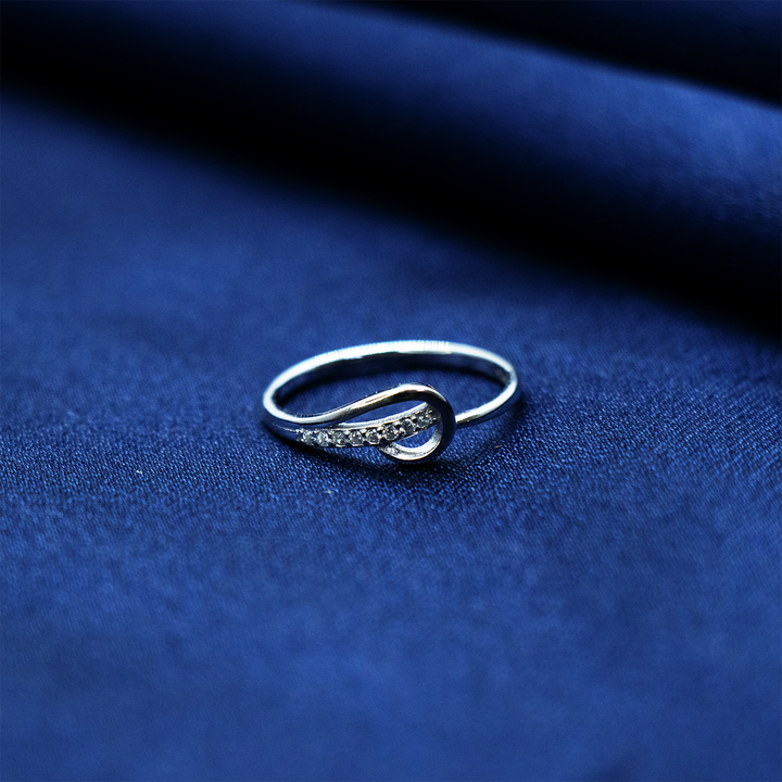 P Shape Design Ring with Stones - The Velli Kadai