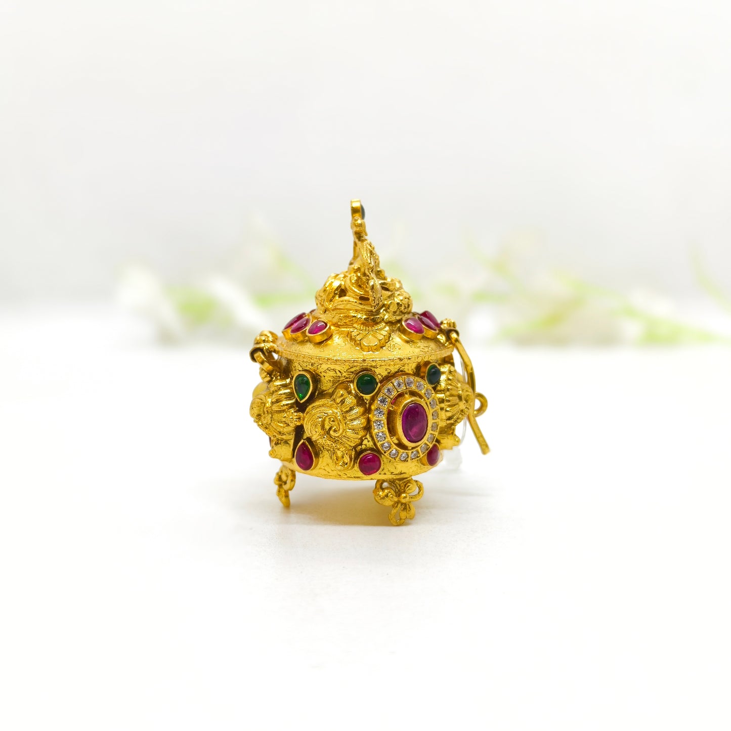 Antique Kunguma Chimil