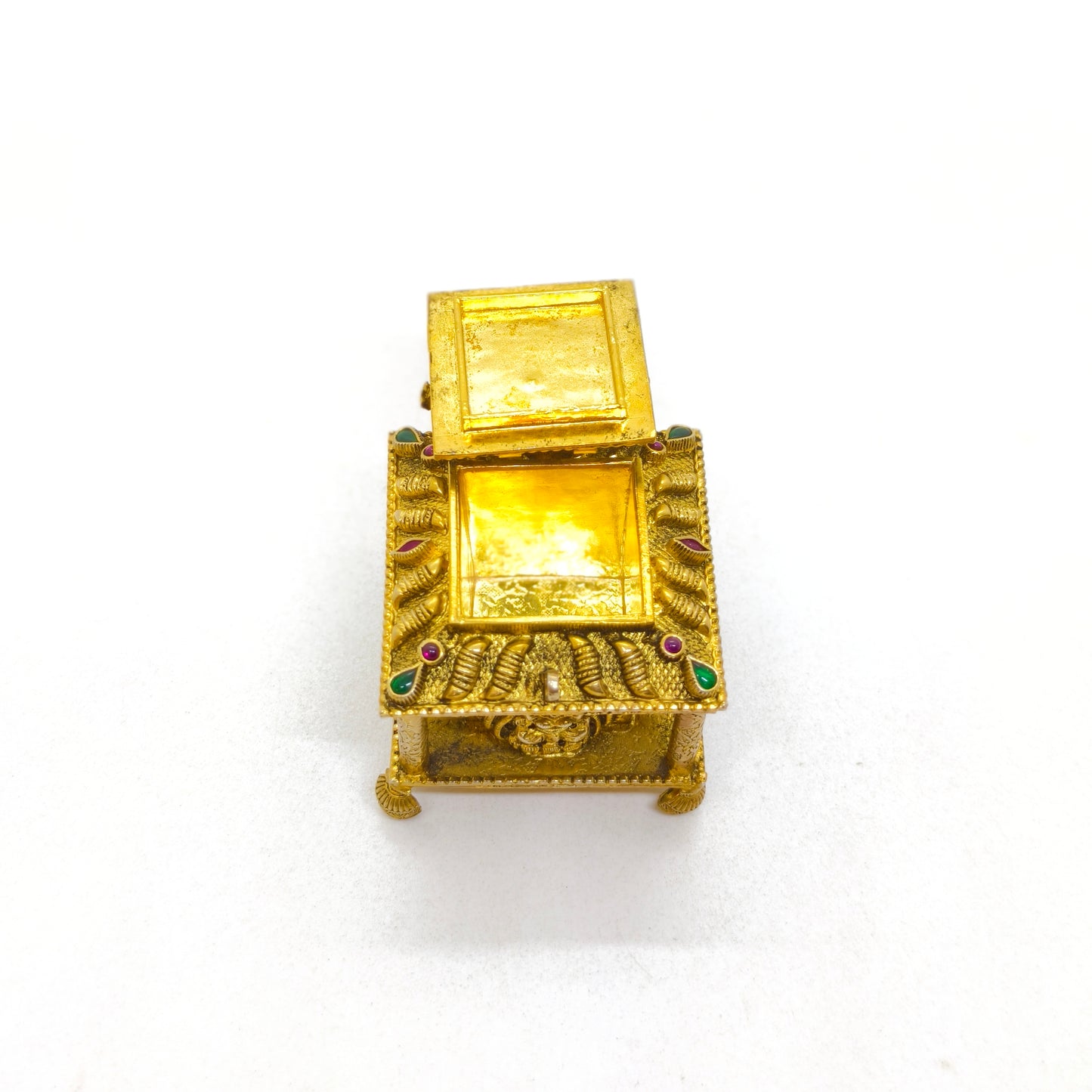 Antique Kunguma Chimil