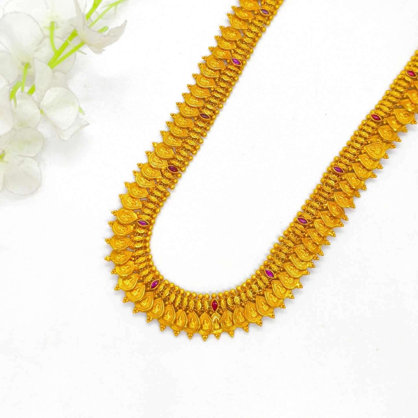 Antique Kaasu Maalai