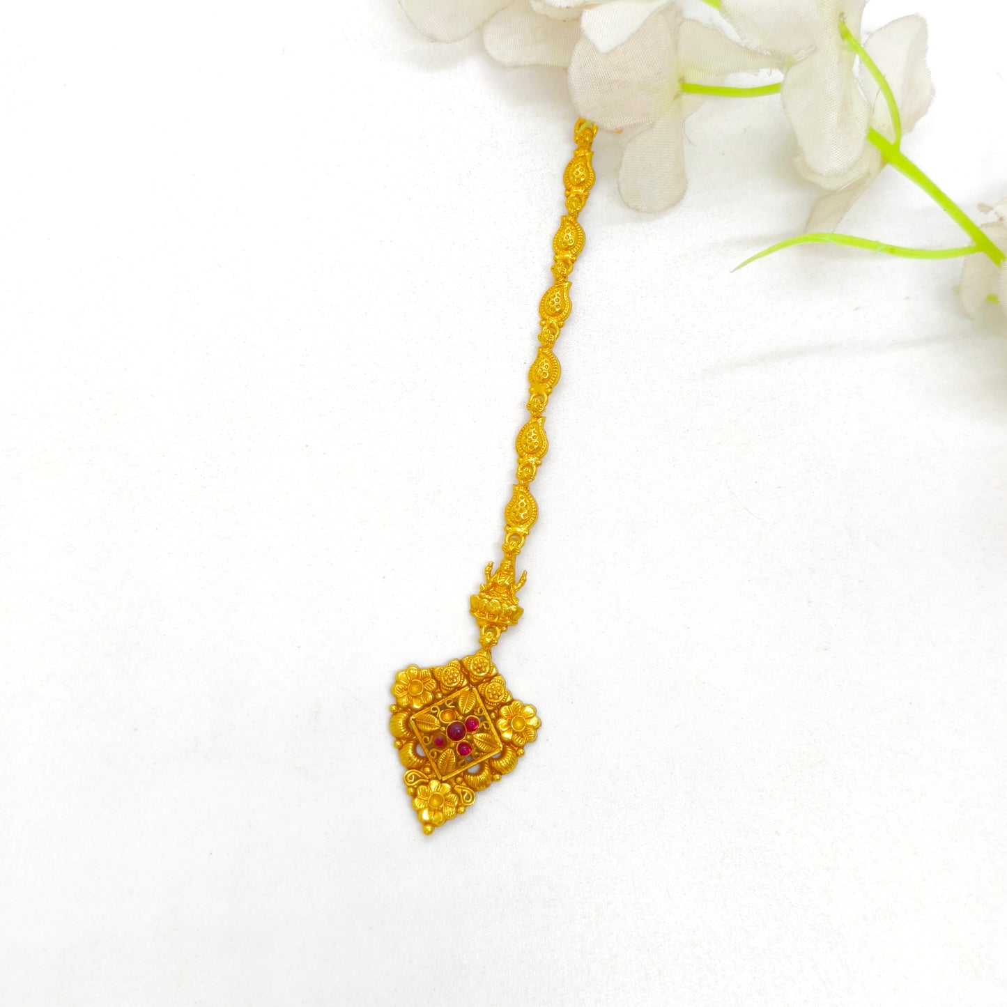 Small Lakshmi Nethichutti