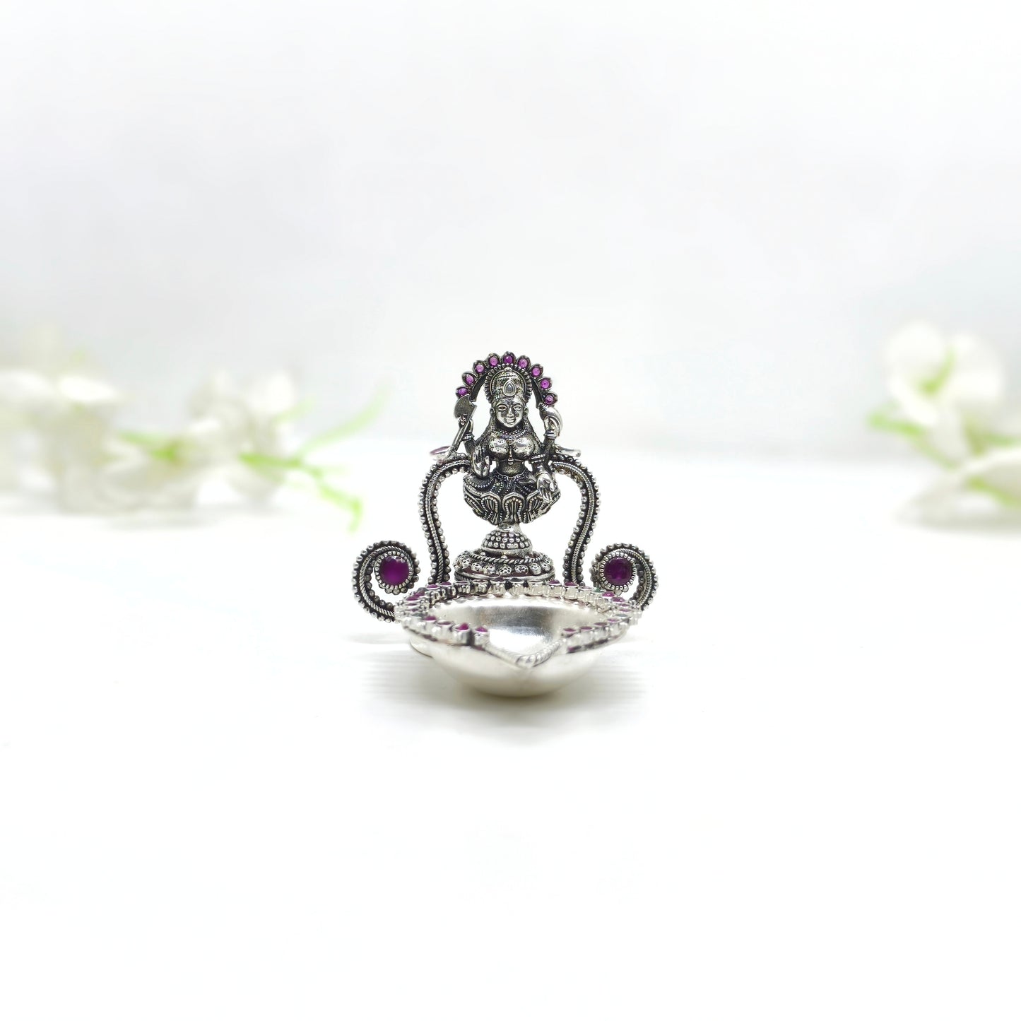 Antique Kamatchi Vilakku (Small)