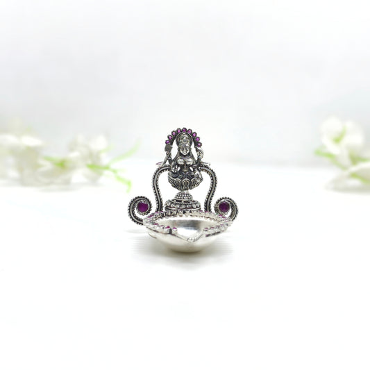 Antique Kamatchi Vilakku (Small)