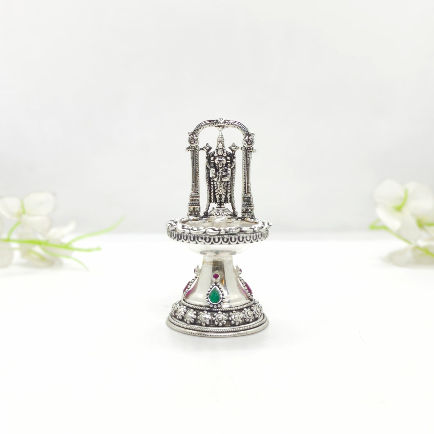 Antique Kuthu Vilakku