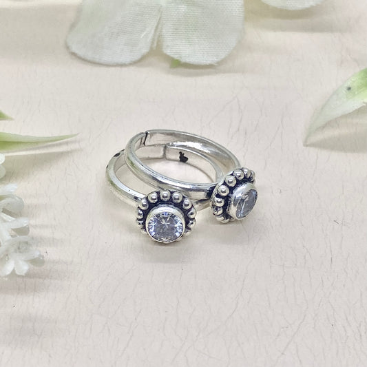 White Stone with Side Beats Antique Metti - The Velli Kadai